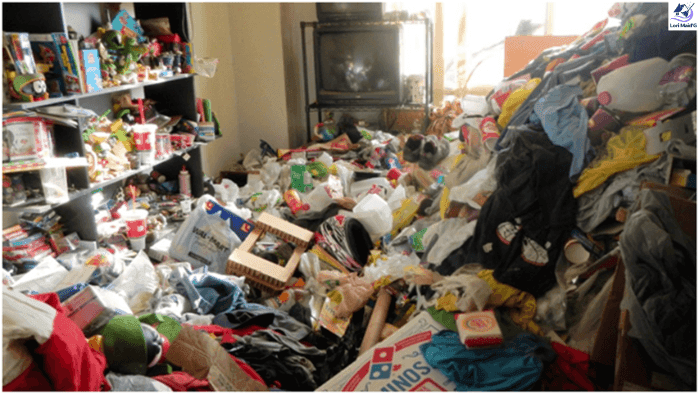 a very messy and dirty room