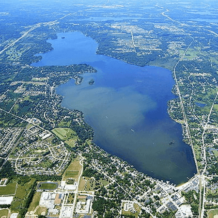 Snapshot of the city of Pewaukee, WI.
